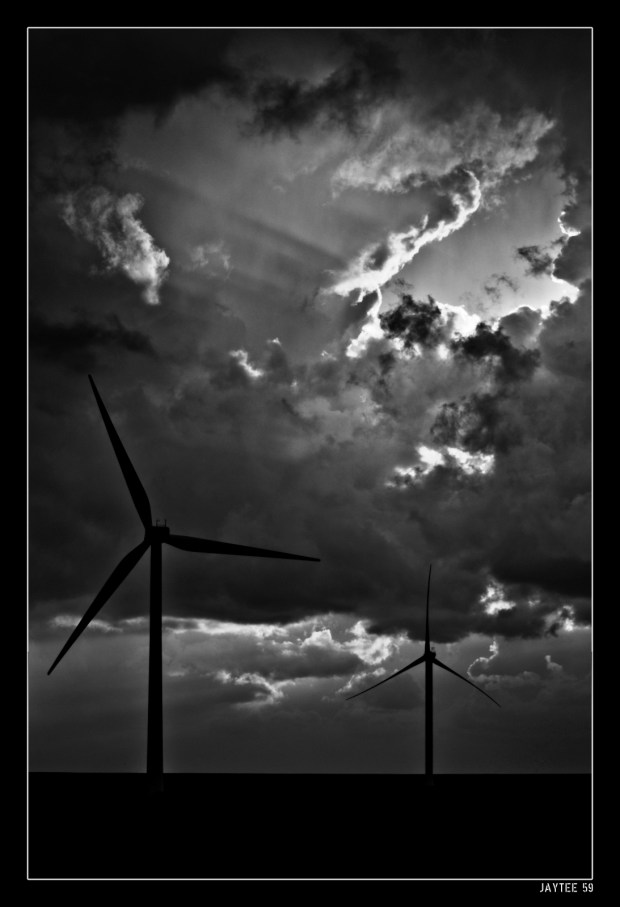 clouds_jaytee59_151bw