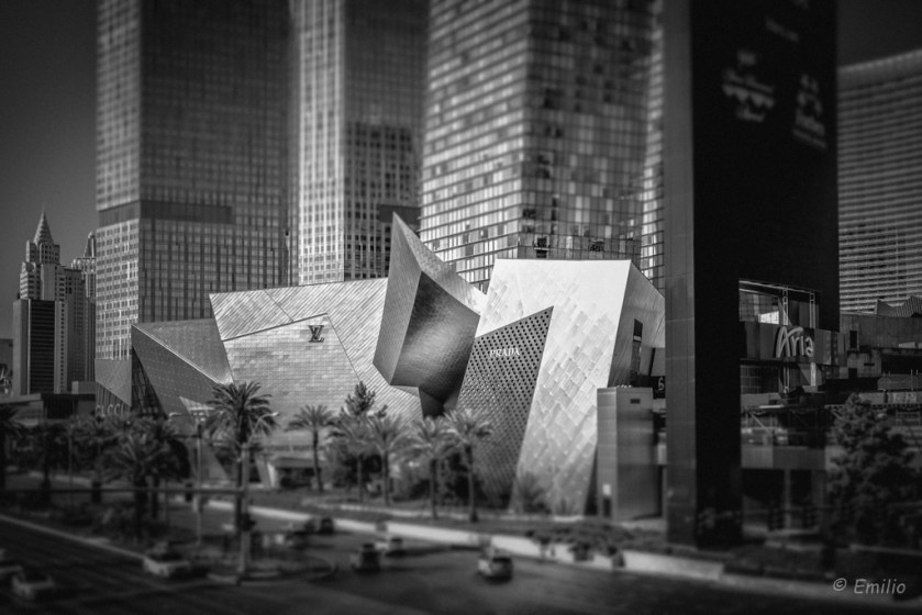 Las Vegas Blvd September 19, 2015 FujiX-T1 1/4000 sec at f/1.4 ISO200 FX23mm(23mmF1.4 R)