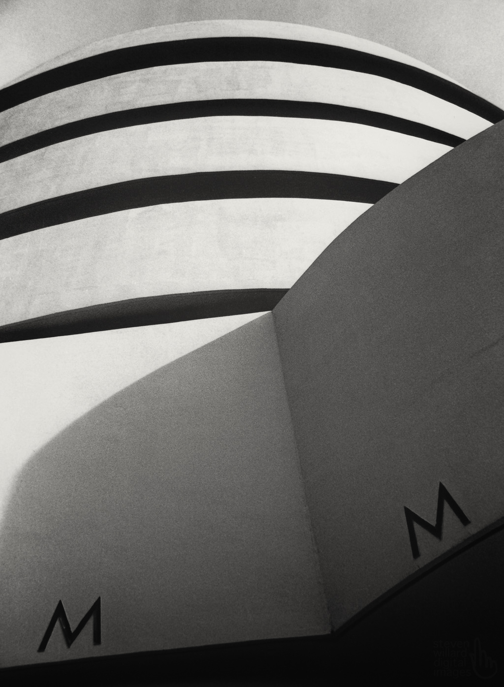 Guggenheim Museum, NYC, 1972 © Steven Willard
