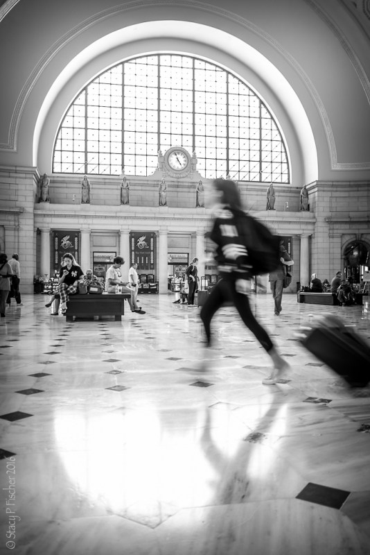Union Station DC running traveler