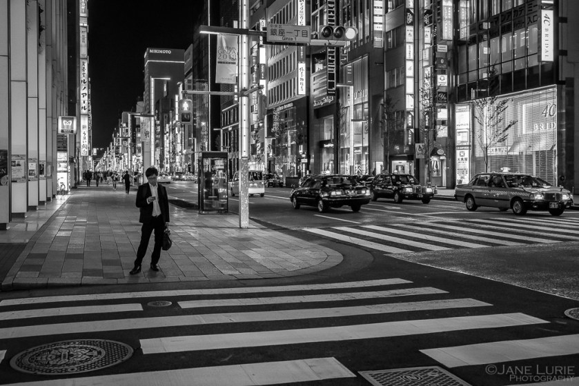 Japan, Tokyo, Black and White, Fujifilm X-T2, Urban, Street Photography, 