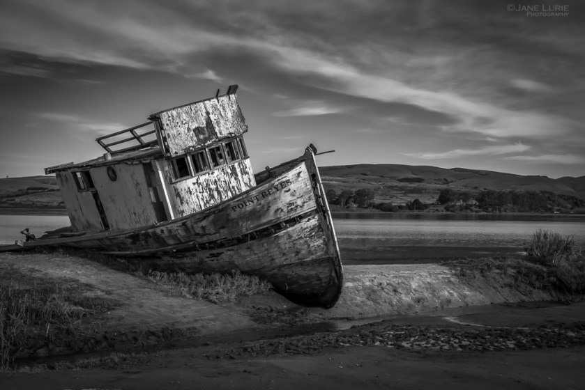 Shipwreck, Photography, Black and White, Monochrome