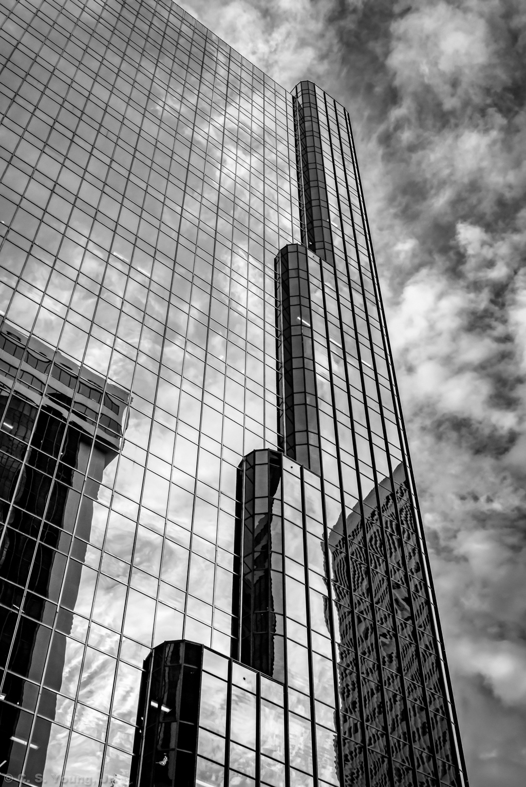 Charlotte Plaza Building Abstract