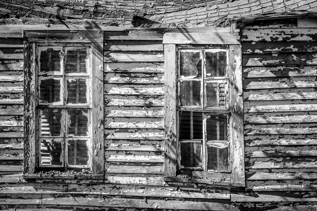 Sagging Abandoned House 1