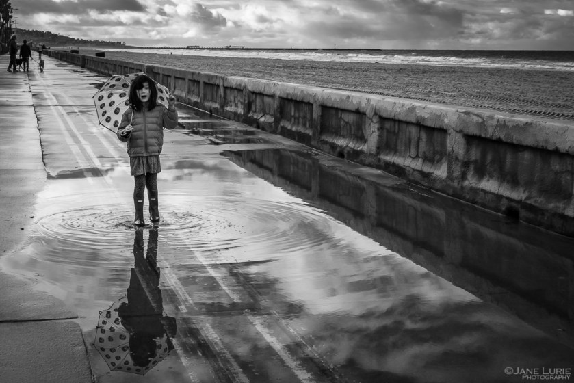 Black and White, Fujifilm X-T2, Reflection, Rain, Child, 