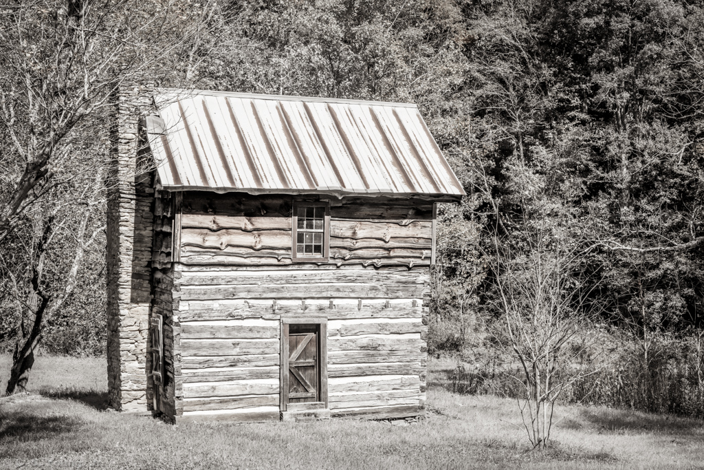Preserved 18th Century Log Home 1